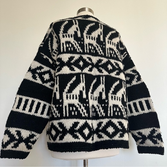 Rare Vintage Super Chunky 100% Wool Handknitted Cardigan Sweater Express Tricot - Picture 5 of 9